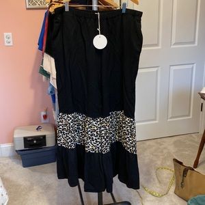Umgee cheetah wide leg ruffle pants.